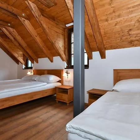 Zámek Castle - Podzámčí Undercastle 4* Racice (Vyskov)