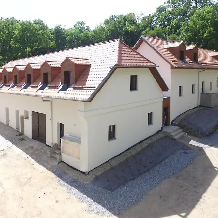 Zámek Castle - Podzámčí Undercastle Apart-hotel