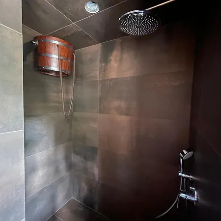 Zamek Castle - Podzamci Undercastle Aparthotel 4*