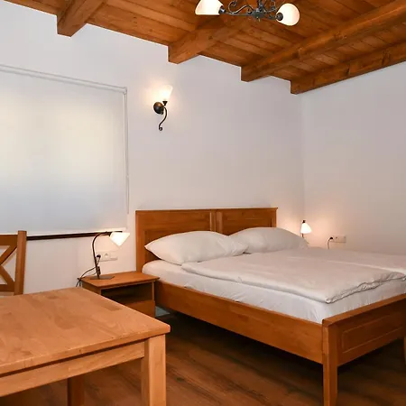 Zamek Castle - Podzamci Undercastle 4*