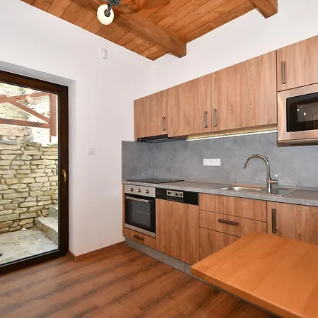 Zamek Castle - Podzamci Undercastle 4*