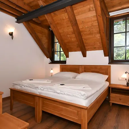 Апарт-отель Zamek Castle - Podzamci Undercastle 4*