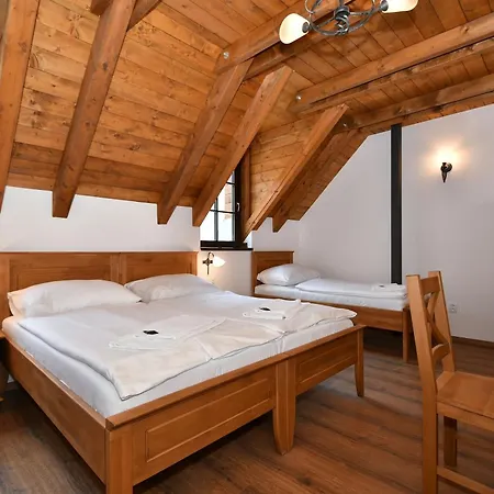 Zamek Castle - Podzamci Undercastle Aparthotel 4*