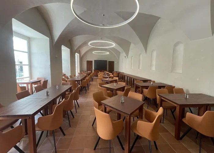 Aparthotel Zamek Castle - Podzamci Undercastle 4*